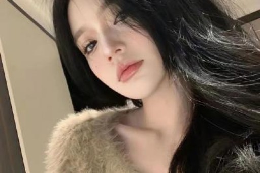 陪玩陪睡算啥？继人体盛宴、舔手指后艺人再曝阴暗面 秦岚被牵